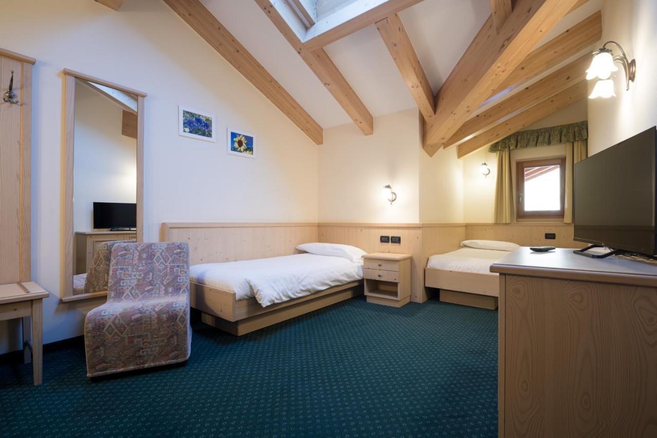 פוצה די פאסה Hotel Crepei מראה חיצוני תמונה