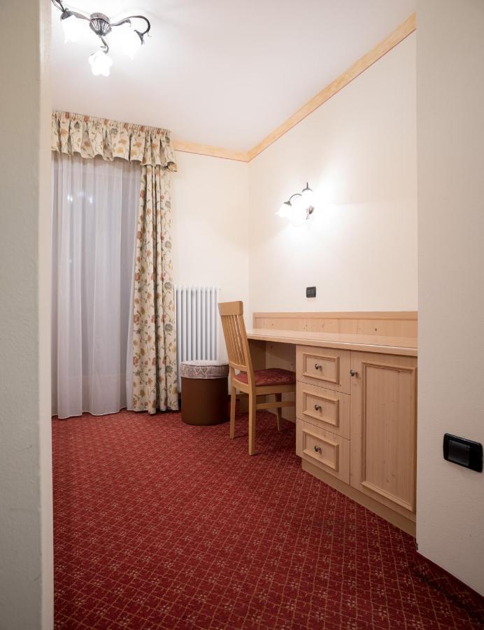 פוצה די פאסה Hotel Crepei מראה חיצוני תמונה