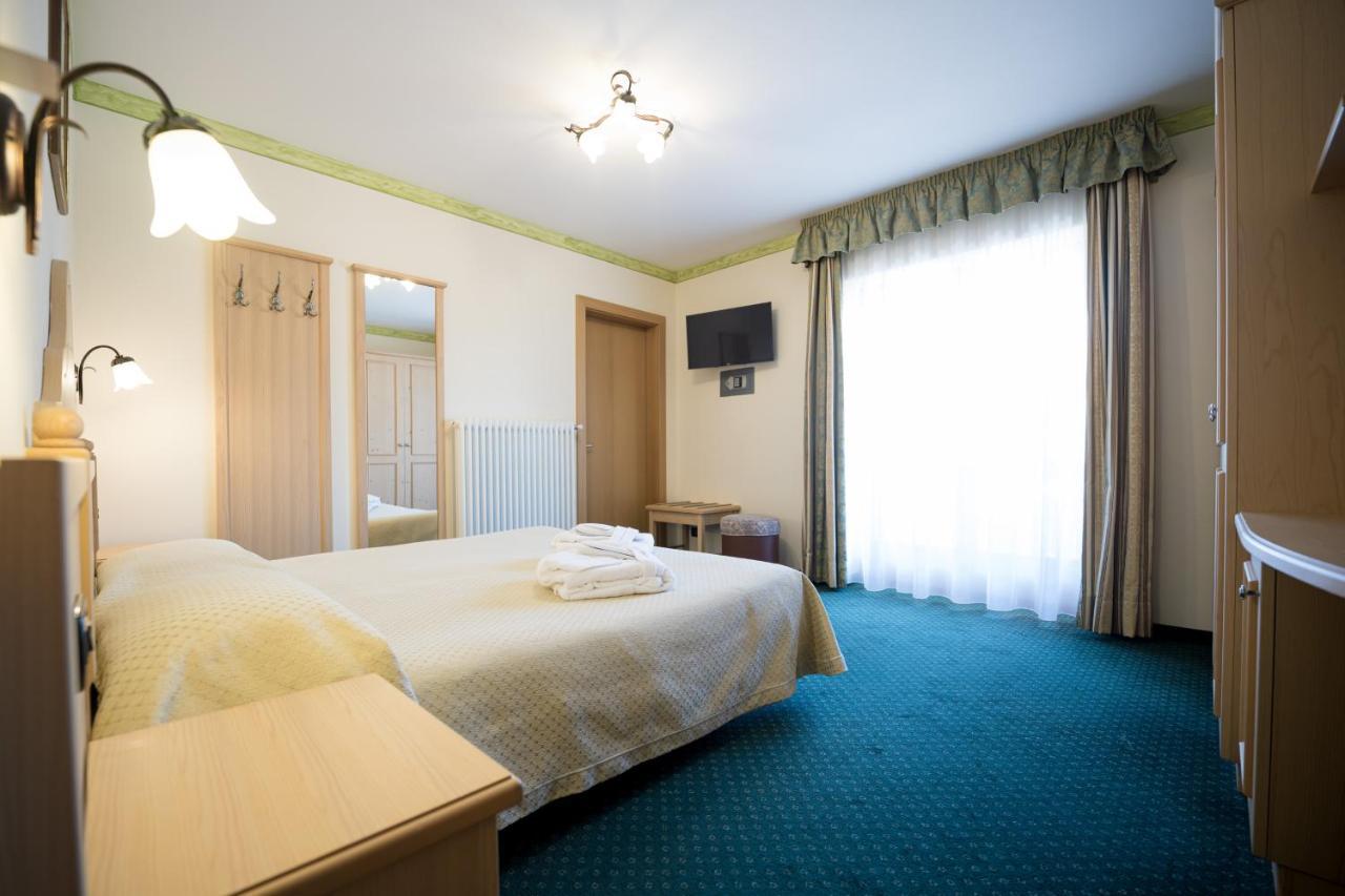 פוצה די פאסה Hotel Crepei מראה חיצוני תמונה
